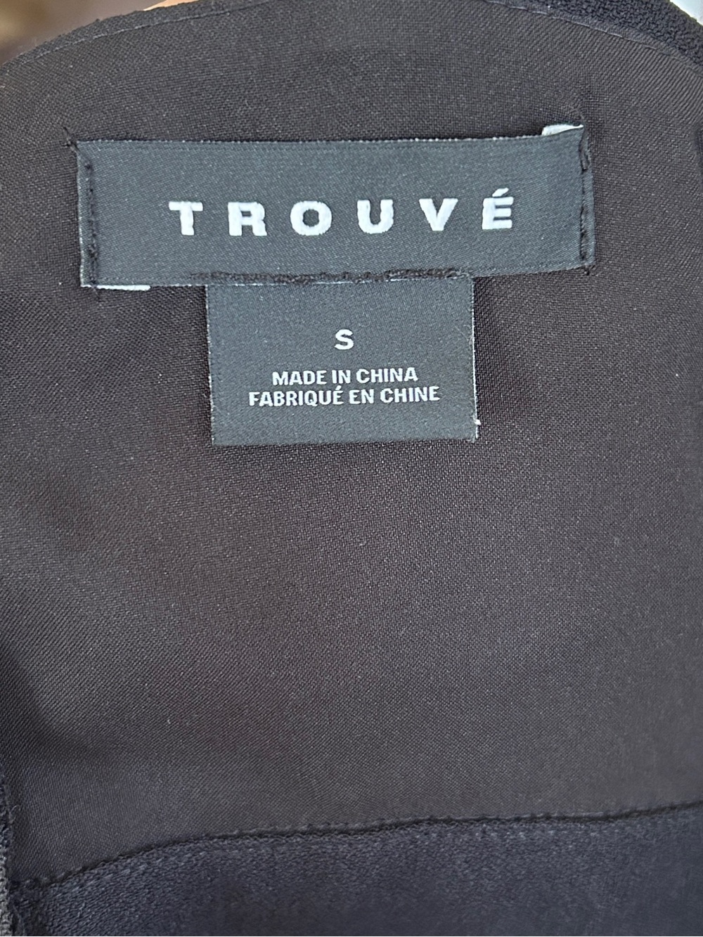 Trouve Women's Black V-Neck Sleeveless Peplum Top Black Large - Picture 8 of 9